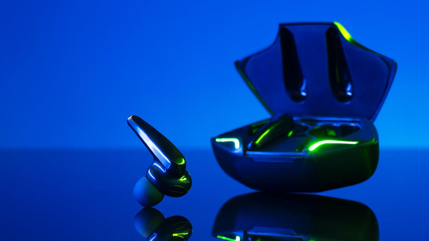 Best Budget Wireless Earbuds in Pakistan for Gaming and Calls (2026)